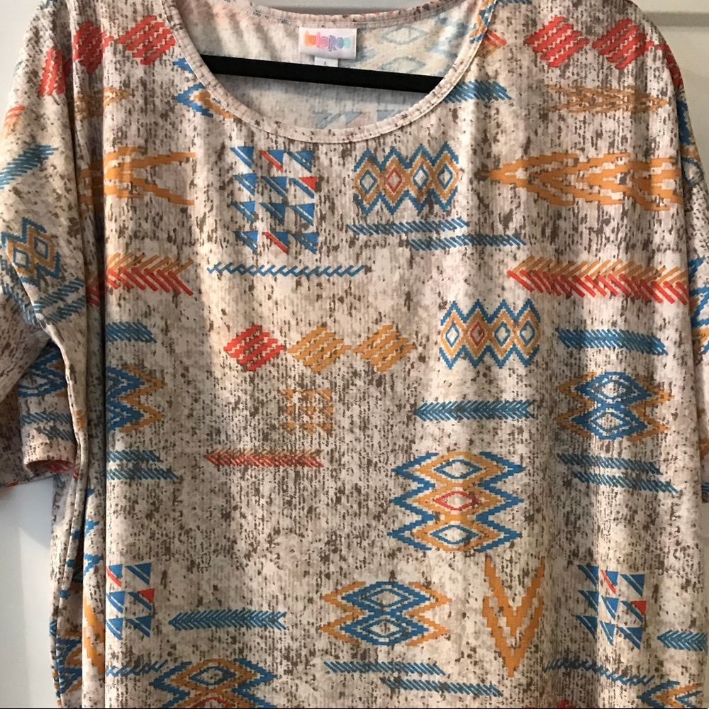 LuLaRoe Irma- size L
